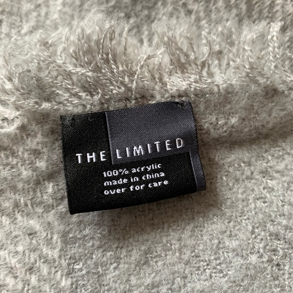 The Limited blanket scarf - Picture 2 of 2